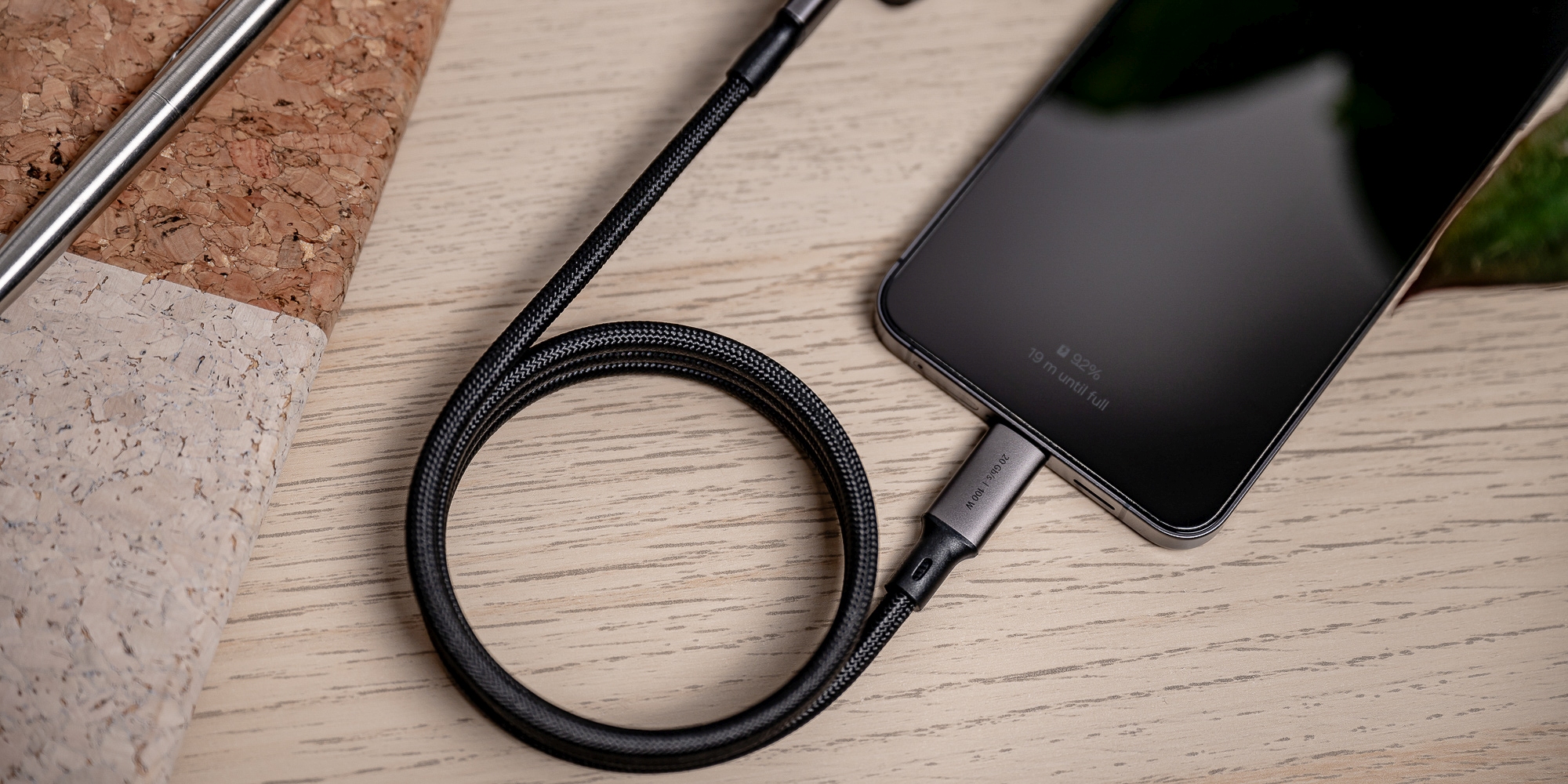Newell-USB-C-magnetický-kabel-USB-C-3-2-Gen-2-1-m-grafit-13